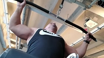 Dio Zambrano Musculoso