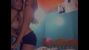 2 Teen Girls Making Out