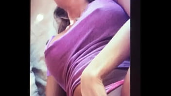 What Is Her Name?!!!! Sexy Milf With Purple Panties Please Tell Me Her Name
