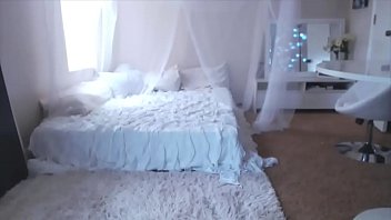 Sexy Redhead With A Huge Ass Masturbates With Metal Dildo -