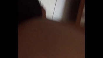 Le Gustaba Sentarse En Mi Verga