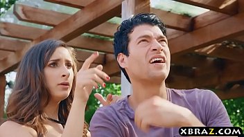 Tinder Dates With Two Guys At The Same Time Lead To A Dp