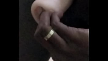 Sentando No Brinquedo