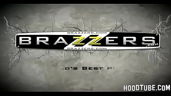 Johnny Finally Gets To Remove His Cast, Its Been On For A Couple Of Months After He Hurt It At Work