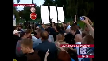 Women Squirting Orgasm During Border Crossing