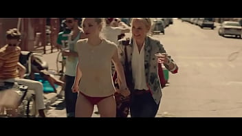 Amanda Seyfried In While We_re Young