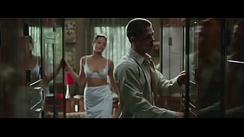 Angelina Jolie In Mr. _ Mrs. Smith