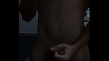 Dando Uma Gozada No Espelho De Casa