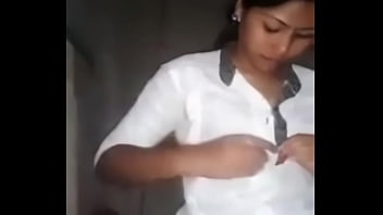 Muslim-girl-ki-uncut-lund-se-chudai