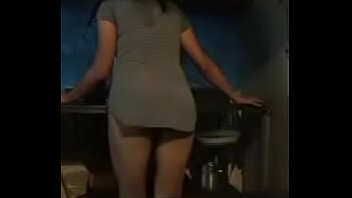 Solita Y Muy Caliente! Me Hace Falta Un Juguetito Para Pasarla Rico