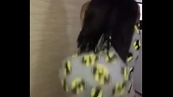 Novinha Dançando De Pijama