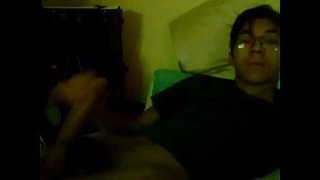 Jovem Batendo Punheta