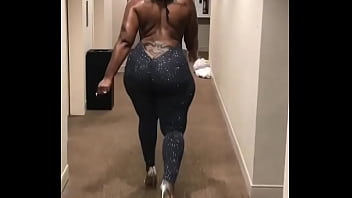 Big Ass Milf Looking For Big Dick At Hotel
