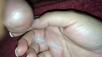 Cum In Wife' Hot Hand