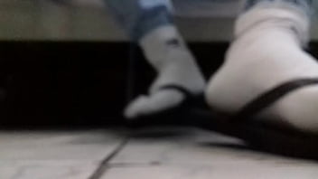 Havaianas Top Pretas Do Meu Vizinho! Uma Delicia Poder Apreciar Ela