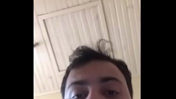 Gordinho Gozando No Banheiro