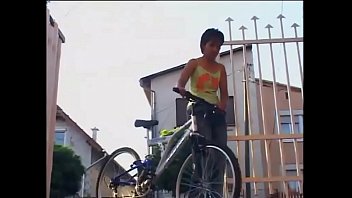 Freaks, Naughty Sex And Bad Taste Vol. 32