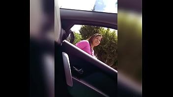 Le Enseño Mi Verga Por Primera Vez A Desconocida...