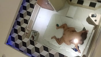 Gordinha Sentado Com No Motel