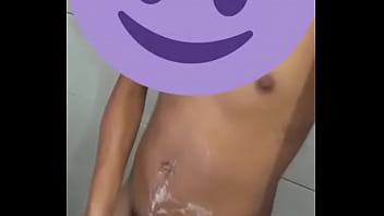 Batendo Uma No Banho - gay, no, uma, batendo, banheiro - Video 4374450