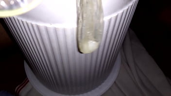 Paja Con Condon Usado Roto