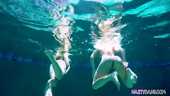 Nasty Pussy-to-mouth Threesome! - Alexis Monroe, Blair Williams