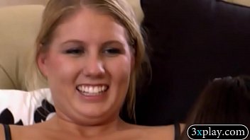 Bunch Of Singles Make Out And Foursome