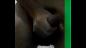 Batendo Uma Punheta No Quarto Da Minha Mãe