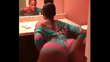 Sexy Hairbun Big Booty Cutie