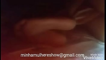 Esposa D. De Shortinhos Com Polpinha De Fora - Casal Pss