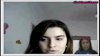 Phillipnes Girl Shows Boobs On Cam