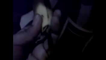 Peruano Pasivo Come Banana