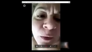 Perra Madura Se Masturba En Facebook