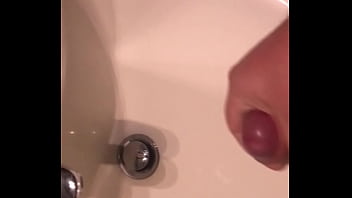 Erstes Mal Vor Der Cam Wichsen Mit Multiple Cumshots