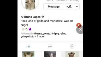 Garoto Se Exibindo No Instagram