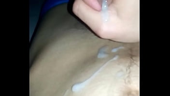 Chico Joven Se Masturba En Su Cuarto