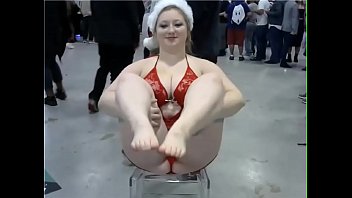 Chubby Blonde Piggy-con. Big Booty Pawg