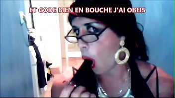 Clara Trav En Cam Joue Avec Son Gode Pour Master The Farmer