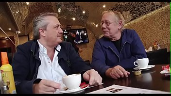 Lascivious Hottie Gives Hot Blowjob