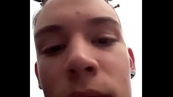 Novinha Fazendo Cosplay