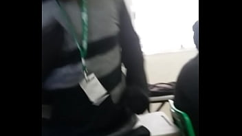 Joven De P. Hace Un Baile Exotica Para Su Hembra