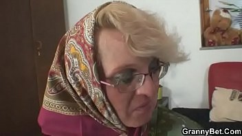 Old Granny Pleases An Young Stranger