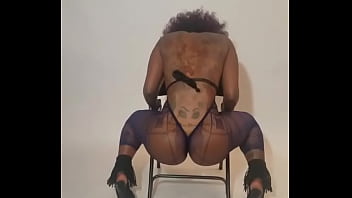 Essa Bunda Tem Vida Própria