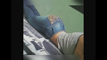 Jovencita Tetona Y Nalgona 1