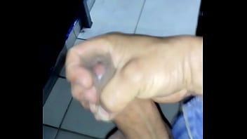 Trabajando - Unknown - 2025 - Intense - Performance - Video 4289301