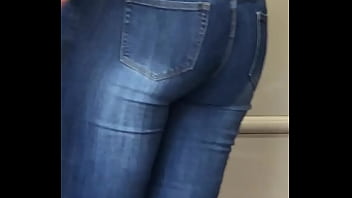 D8B30410-7971-460E-BB18-401826FCE3C1