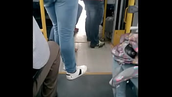 Bunda Na Calça Jeans Deliciosa