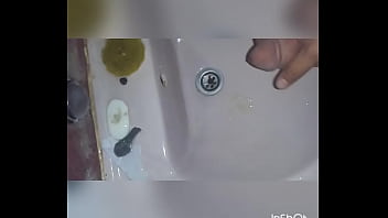 Horney Guy Gives A Huge Cumshot