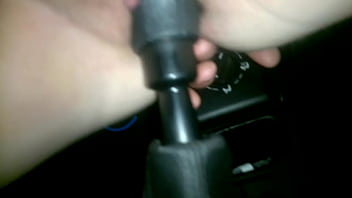 Minha Esposa Enfiando A Alavanca De Marcha Do Carro