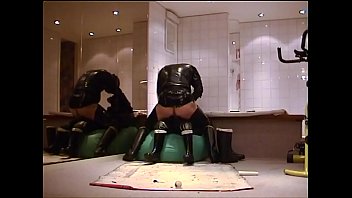 Roxina2000RudeRetroRubber220500